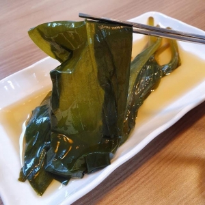 {홍천농산물},명이나물, 사과즙, 홍천사과즙, 개복숭아원액, 개복숭아효소, 개복숭아청, 부사사과, 홍천사과, 홍천부사사과, 오미자청, 홍천오미자청, 오미자당절임, 오미자설탕절임, 건오미자, 말린오미자, 수리취떡, 강원도수리취떡, 옥수수수염, 옥수수수염차, 절임배추, 고랭지절임배추, 강원도고랭지절임배추, 홍천절임배추, 절임배추20kg, 고랭지절임배추20kg